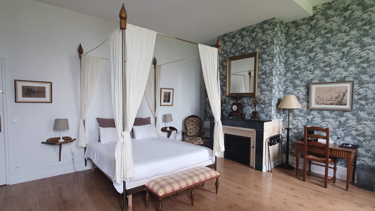 Photo of Bedroom in Puisseguin
