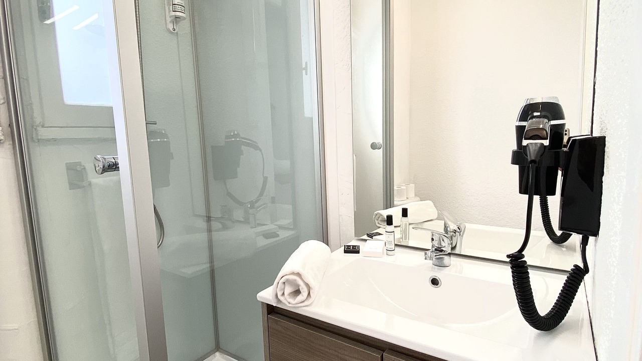 Photo of Bathroom in Favone