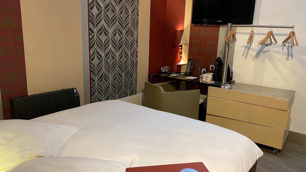 Photo of Bedroom in Charleville-Mezieres