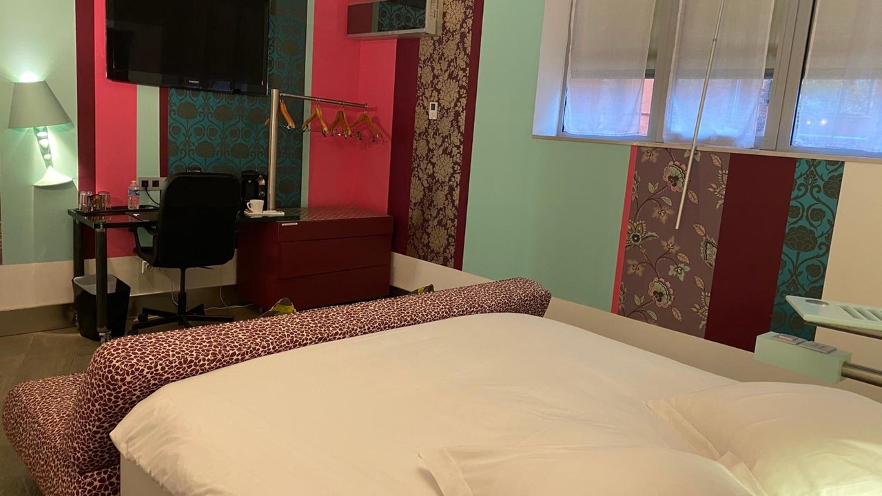 Photo of Bedroom in Charleville-Mezieres