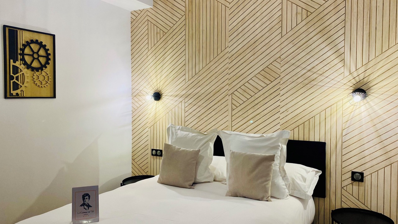 Photo of Bedroom in Charleville-Mezieres