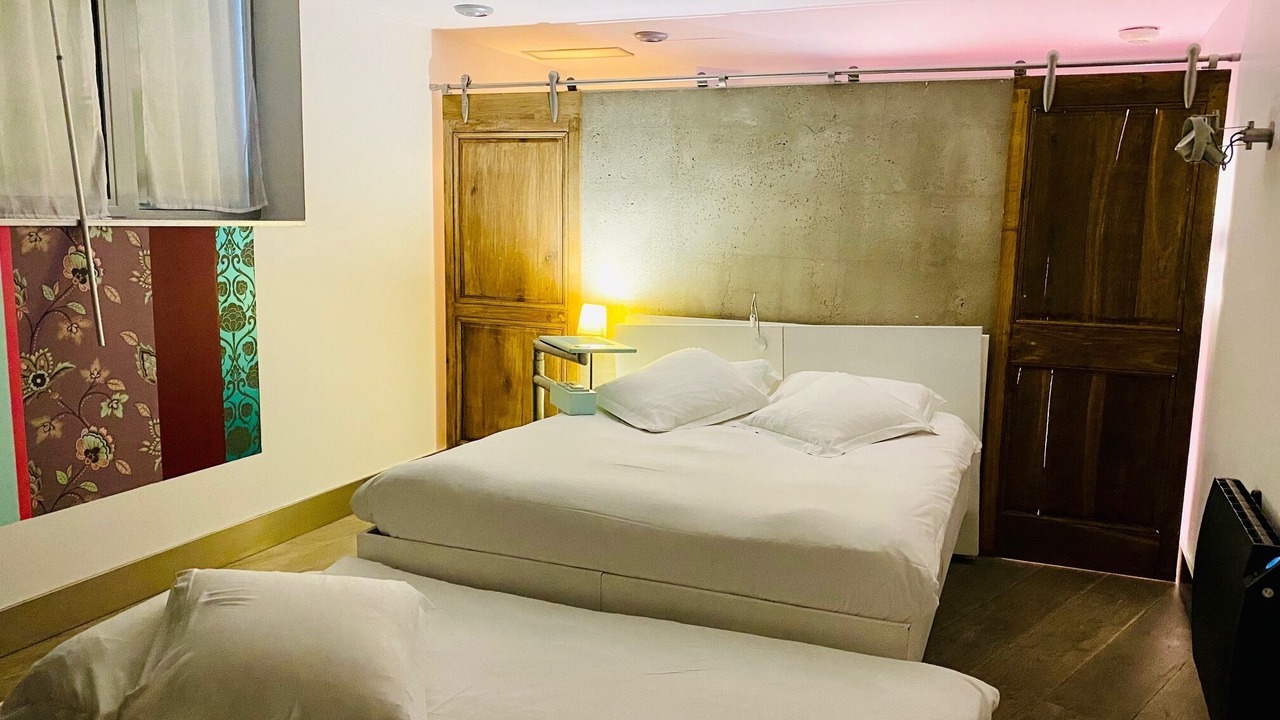 Photo of Bedroom in Charleville-Mezieres