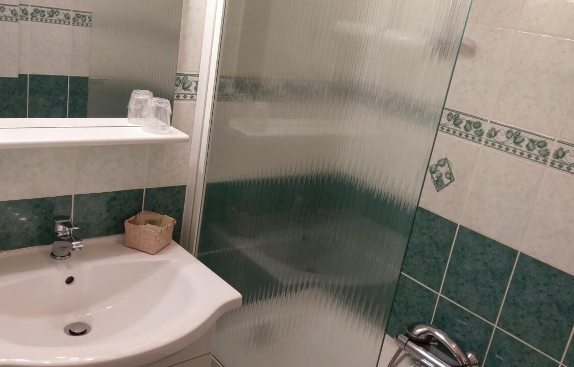 Photo of Bathroom in Corbigny