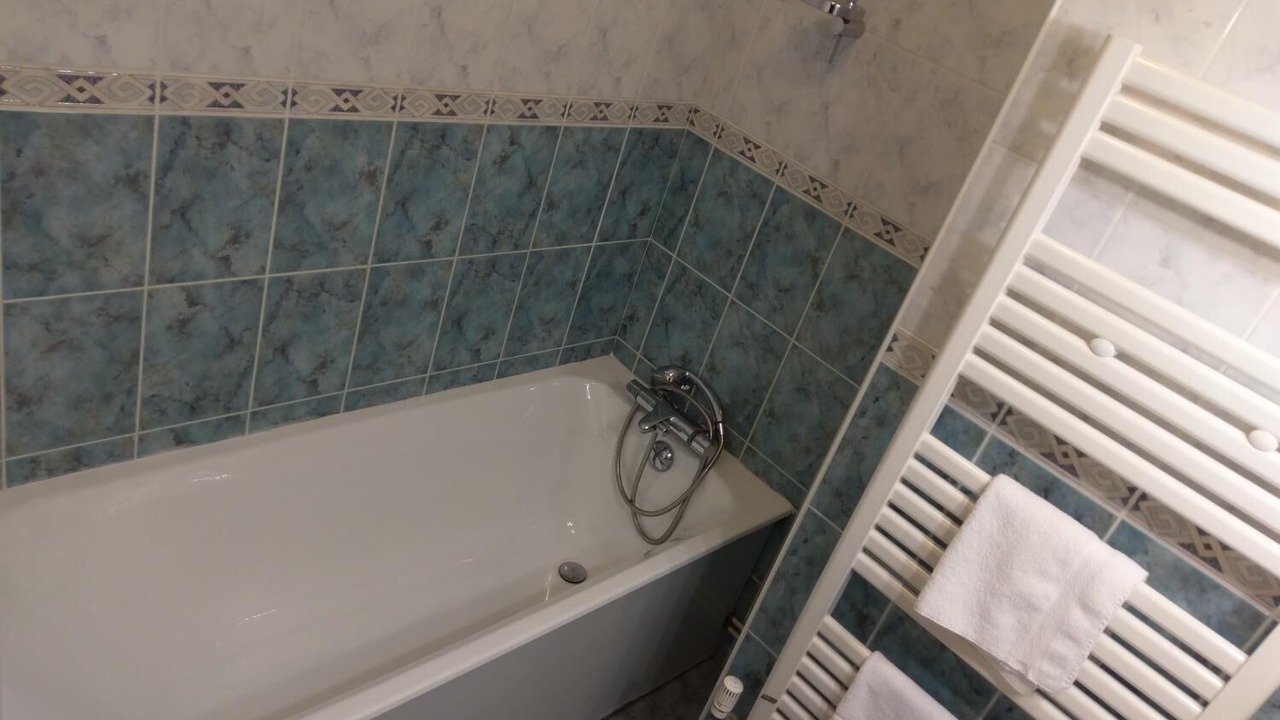 Photo of Bathroom in Corbigny