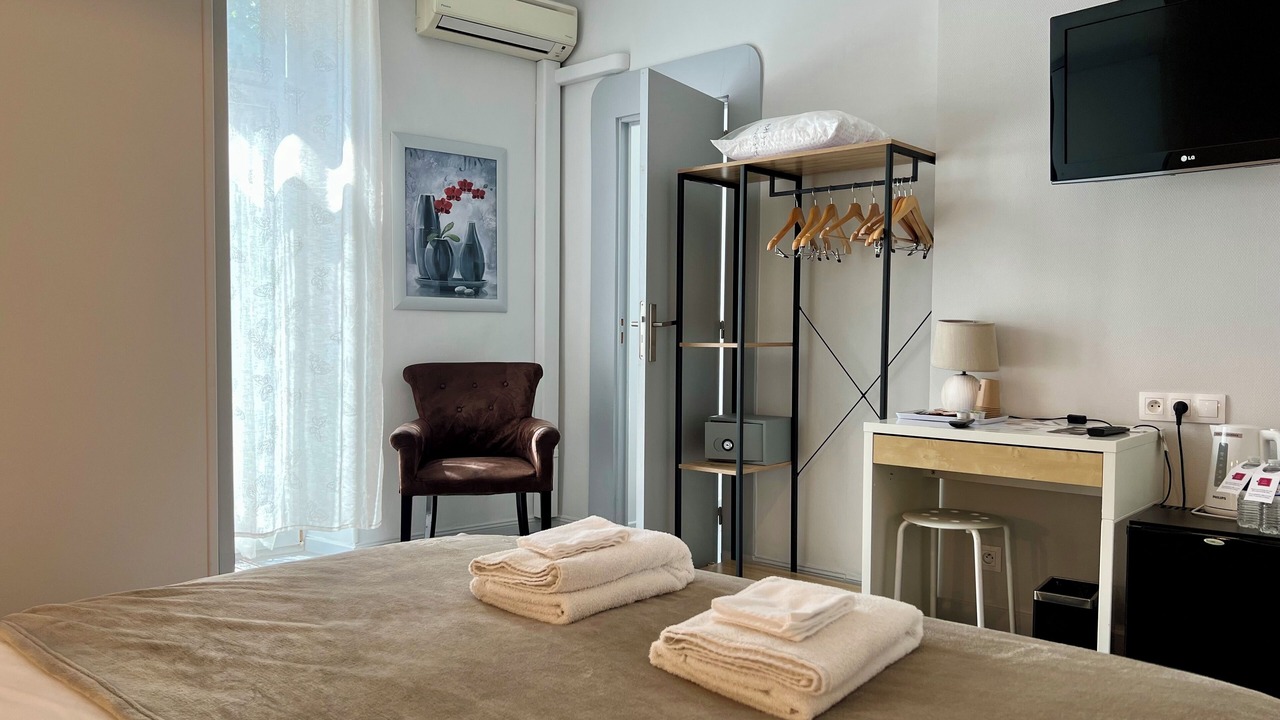 Photo of Bedroom in Millau