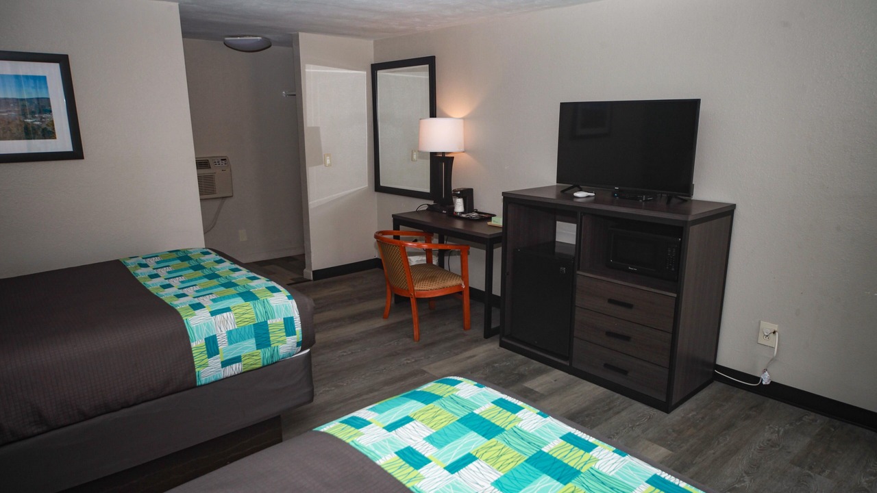 Photo of Bedroom in Derrick City