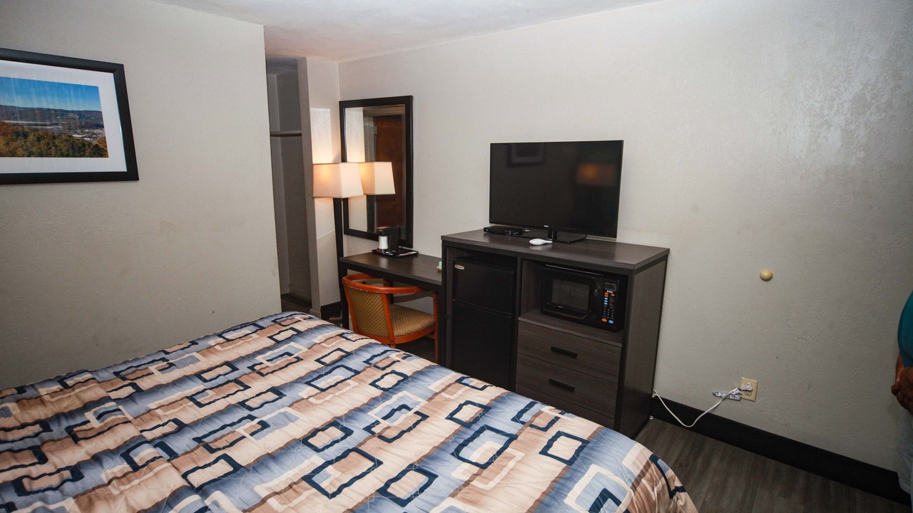 Photo of Bedroom in Derrick City