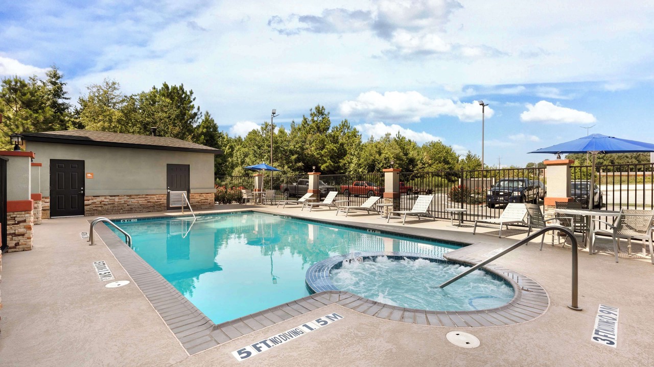 Photo of Outdoor in Carthage