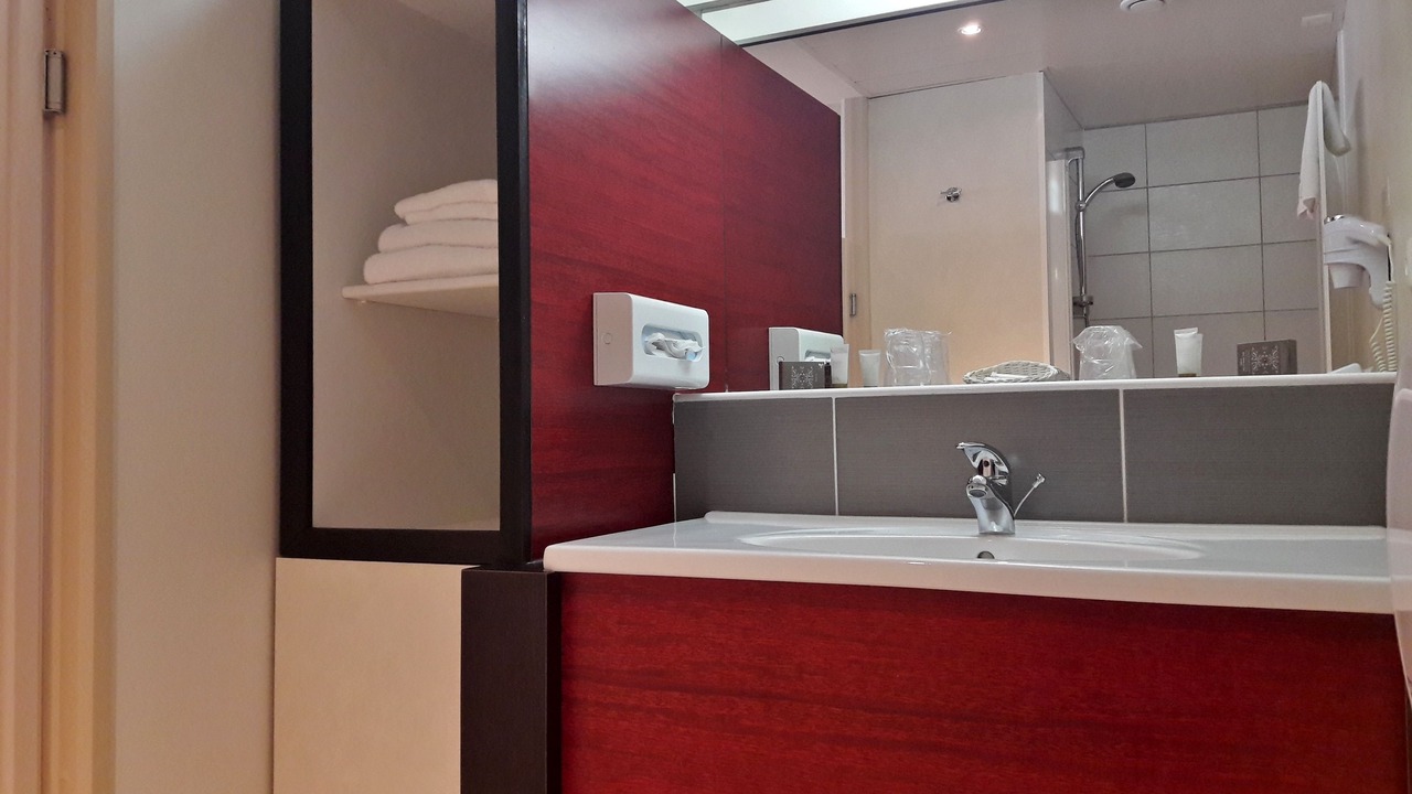 Photo of Bathroom in Matougues