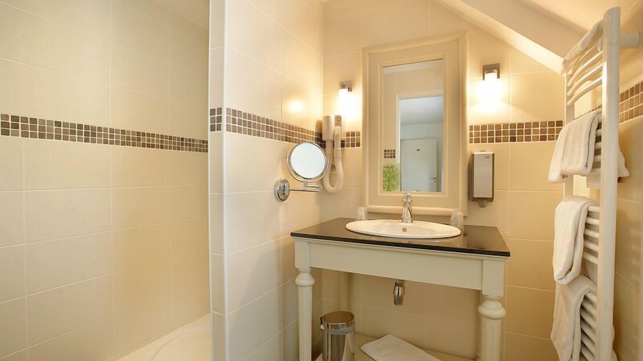 Photo of Bathroom in Paimpont