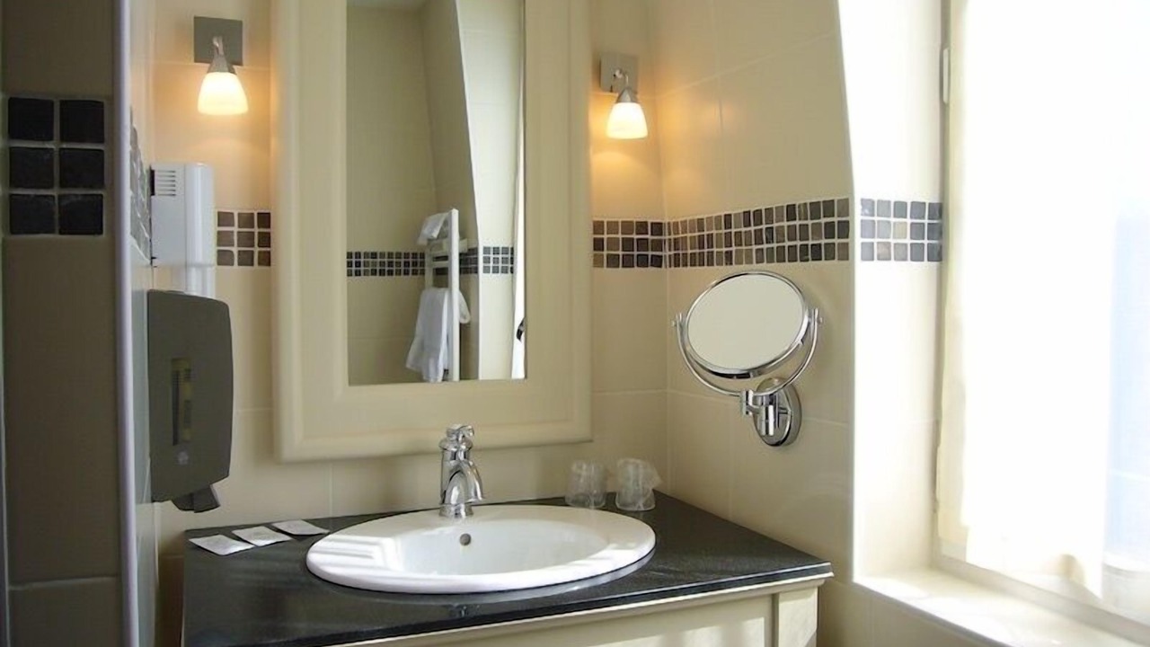 Photo of Bathroom in Paimpont