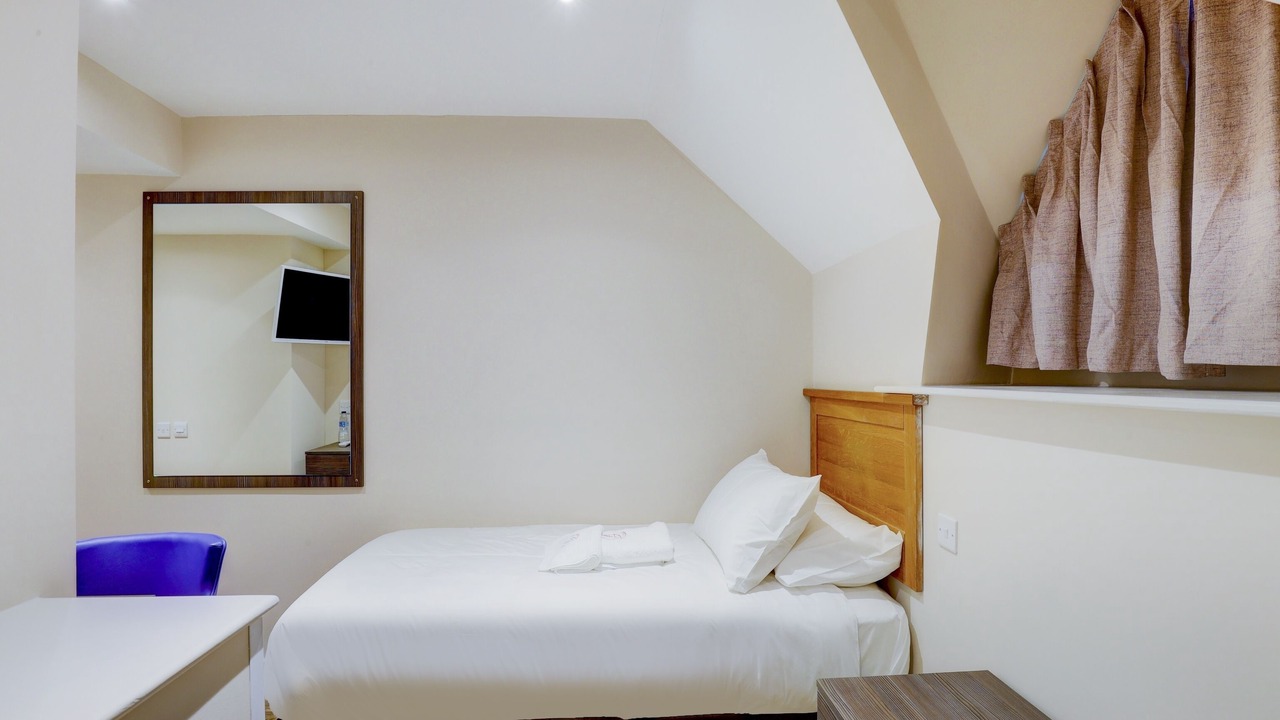 Photo of Others in Kennford