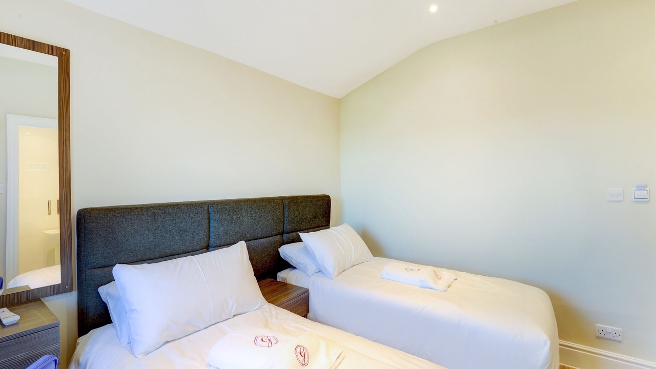 Photo of Others in Kennford