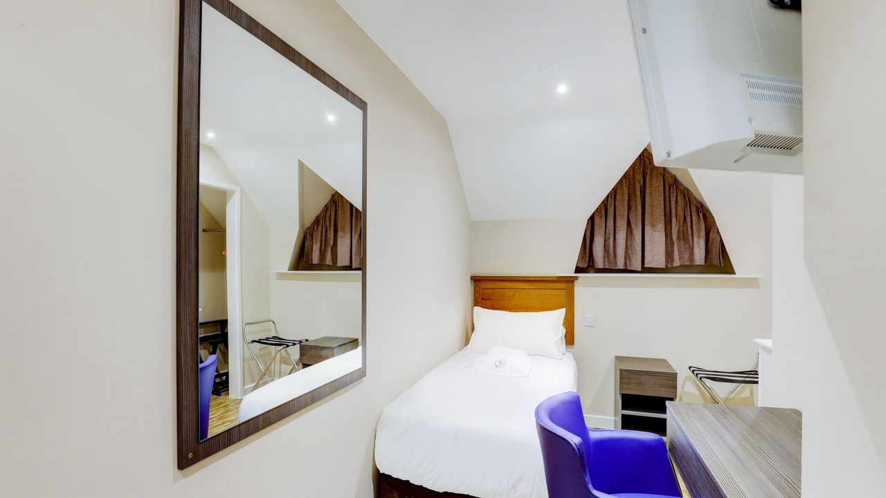 Photo of Others in Kennford