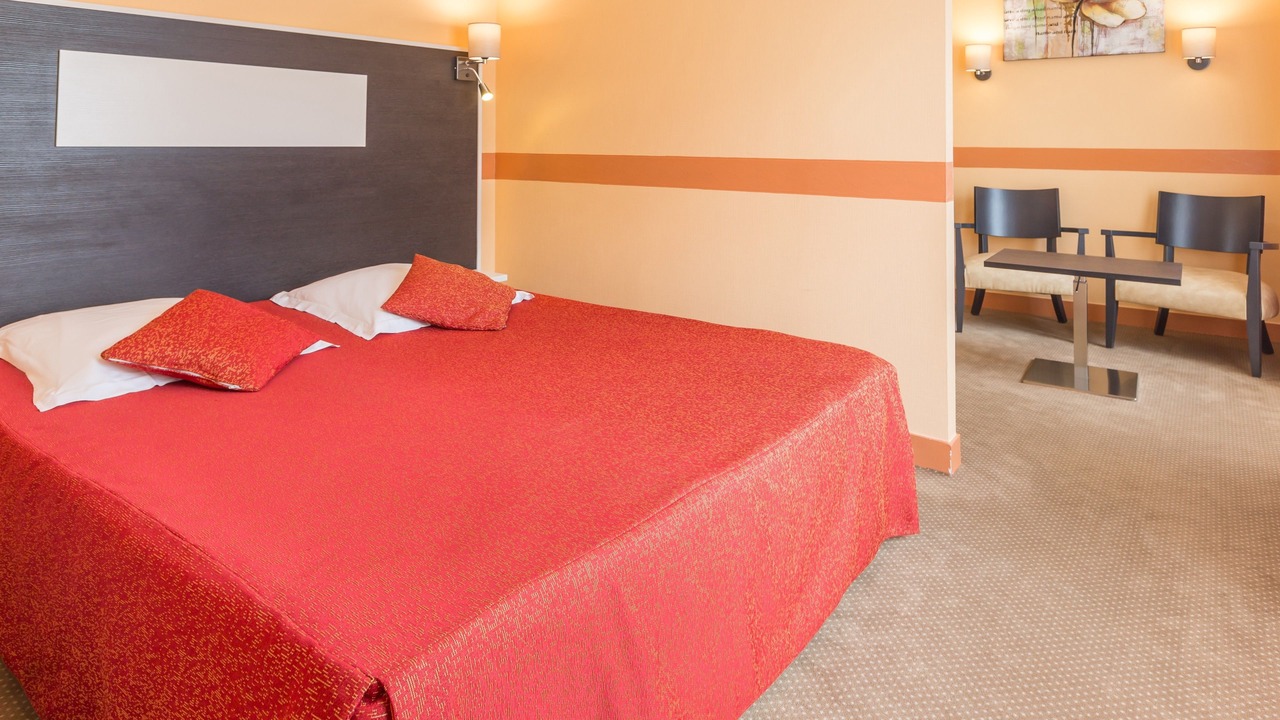 Photo of Bedroom in Saint-Calais