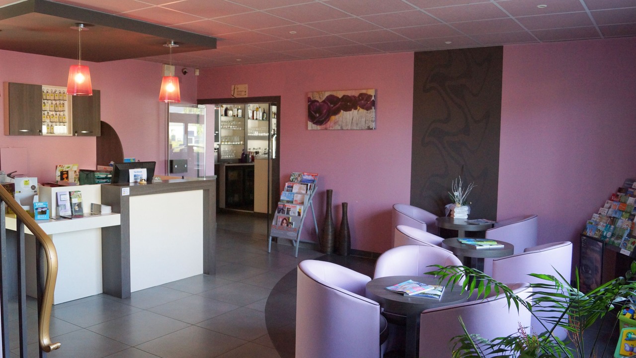 Photo of Others in Vivy