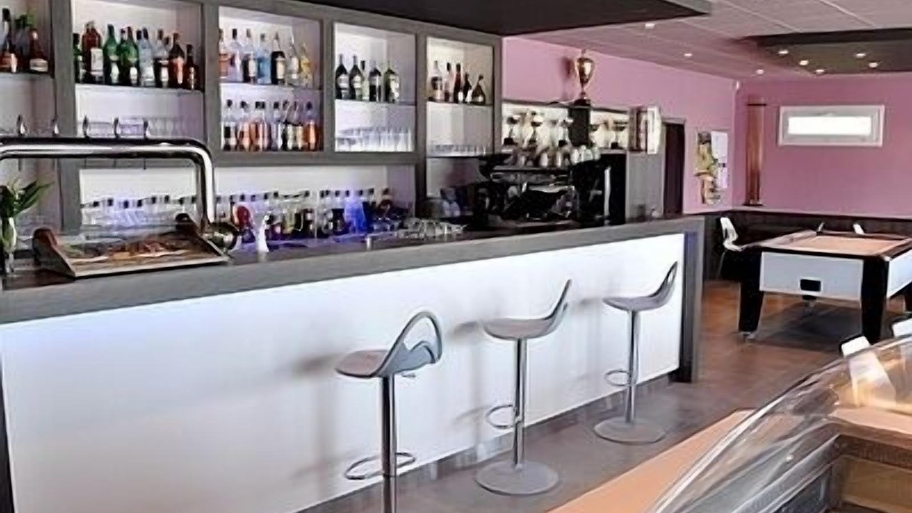 Photo of Others in Vivy