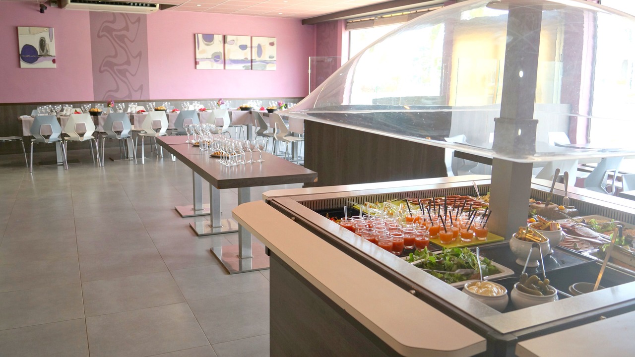 Photo of Others in Vivy