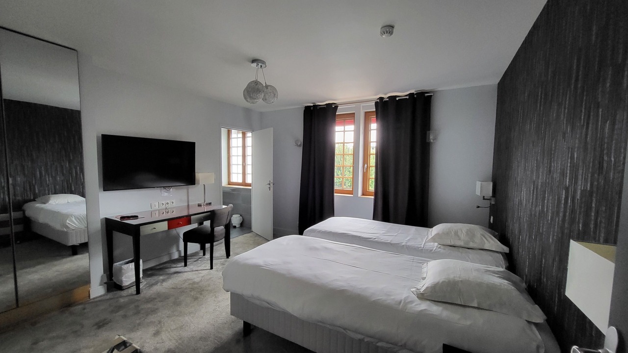 Photo of Bedroom in Evreux