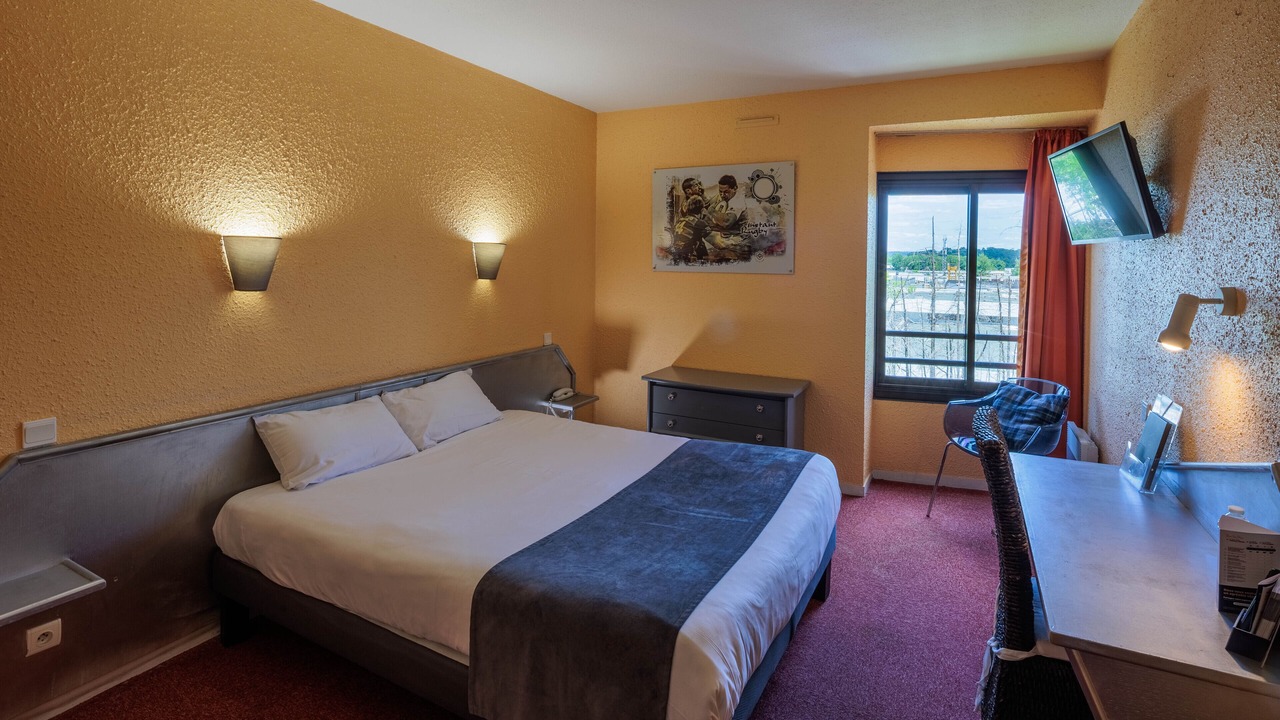 Photo of Bedroom in Brive-la-Gaillarde