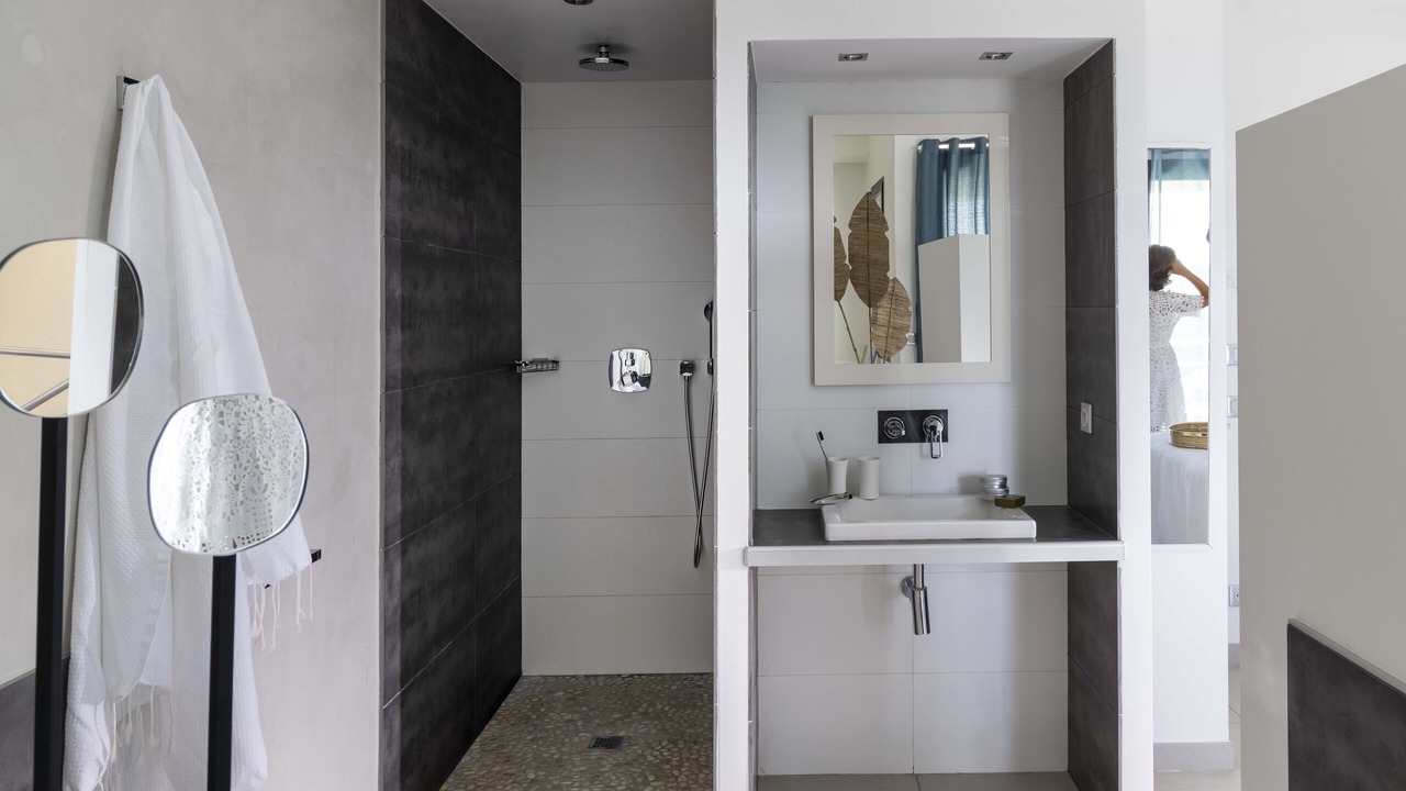 Photo of Bathroom in Barjac