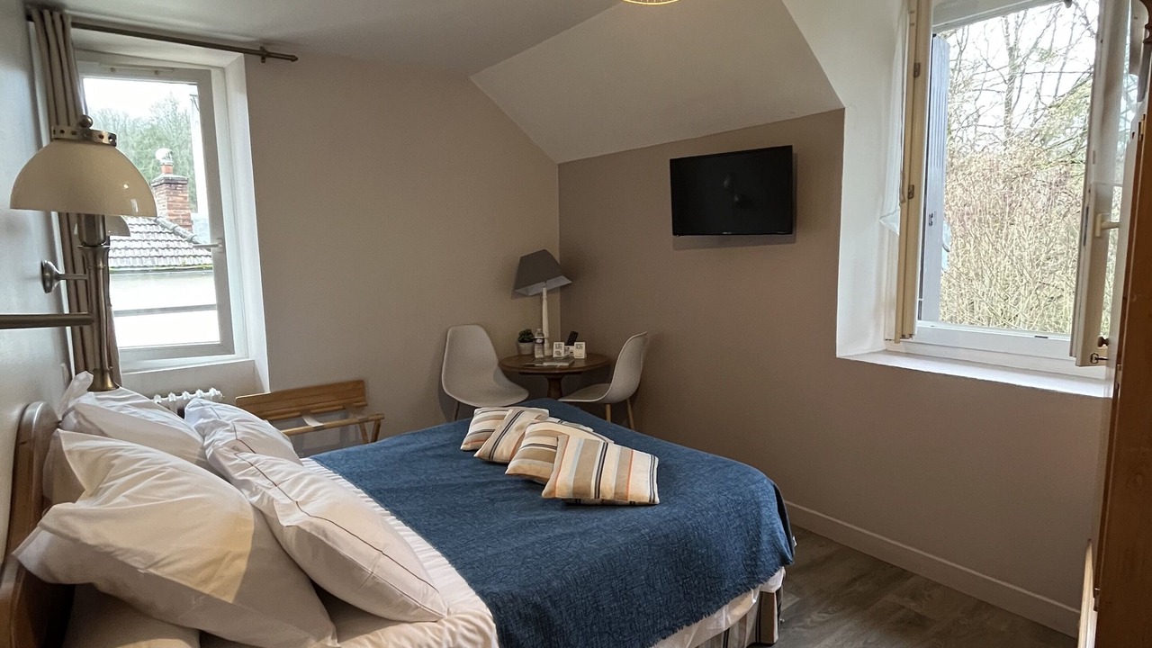 Photo of Bedroom in Milon-la-Chapelle
