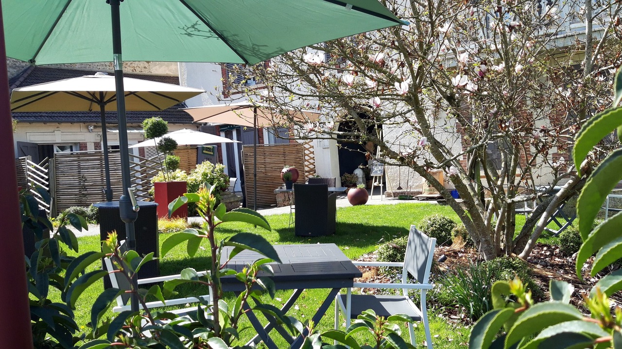 Photo of Outdoor in Milon-la-Chapelle