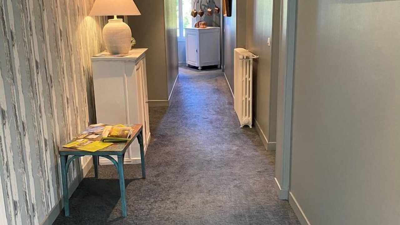 Photo of Others in Milon-la-Chapelle