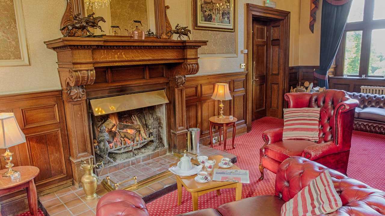 Photo of Others in Hoylandswaine