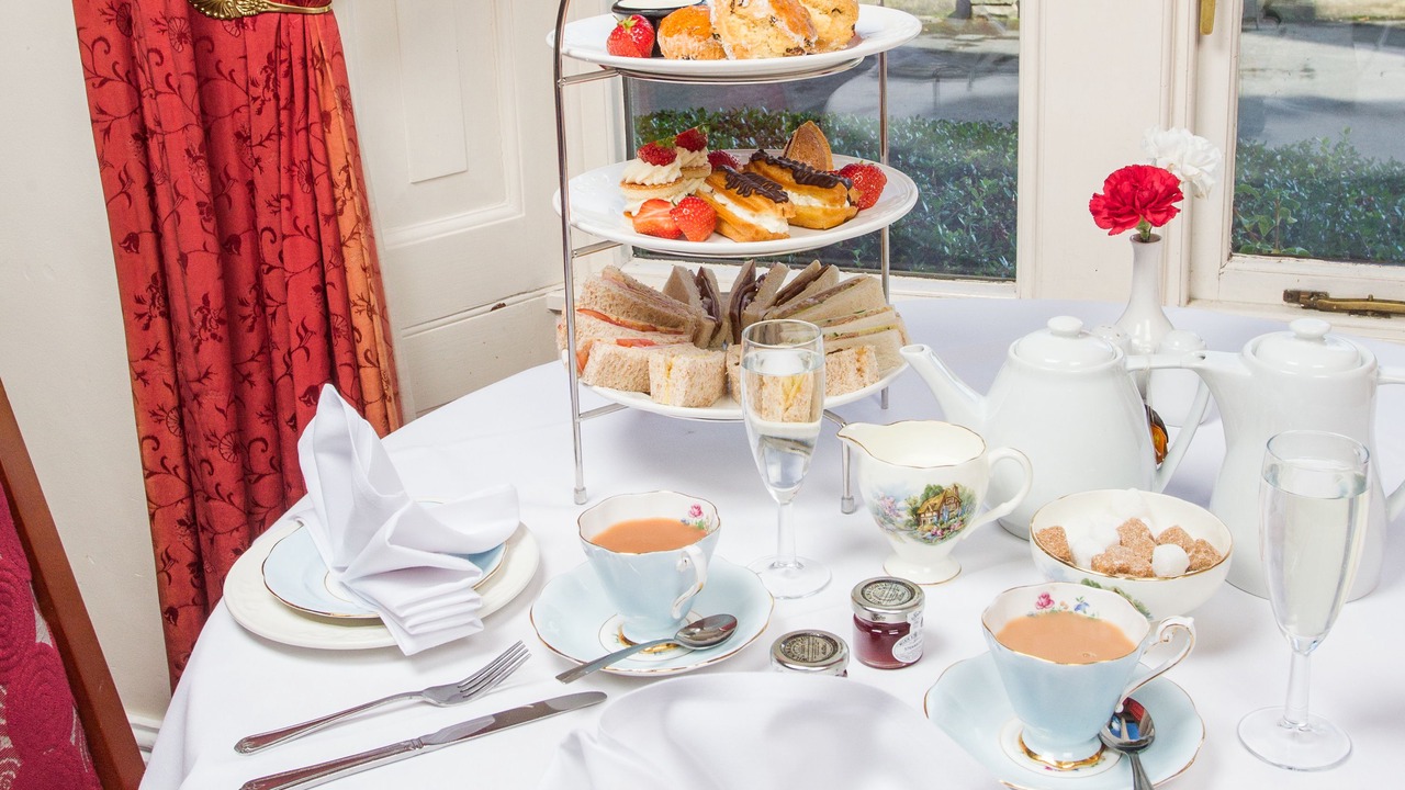 Photo of Others in Hoylandswaine