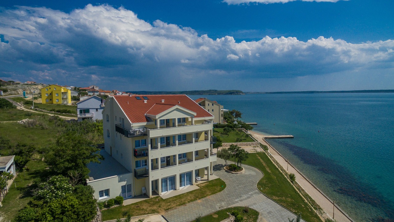 Photo of Outdoor in Rtina