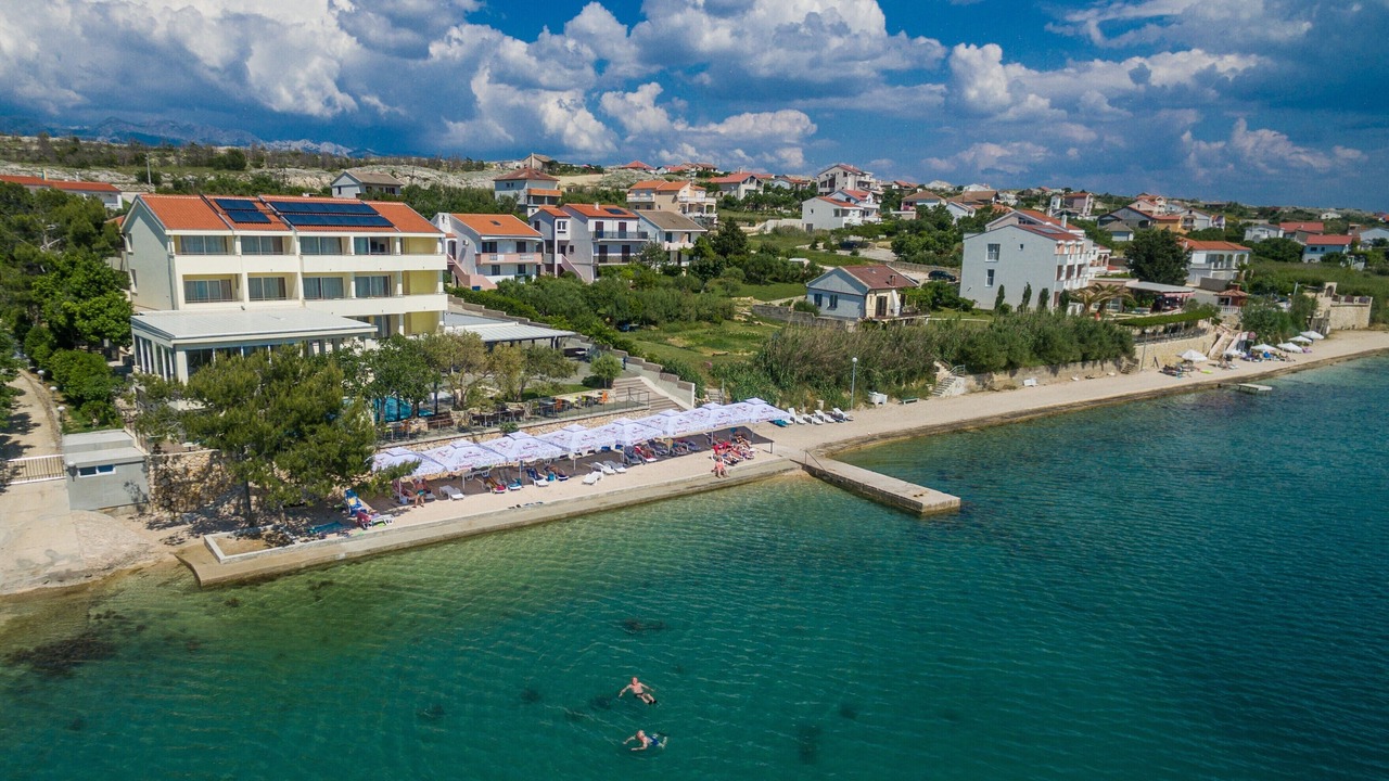 Photo of Outdoor in Rtina
