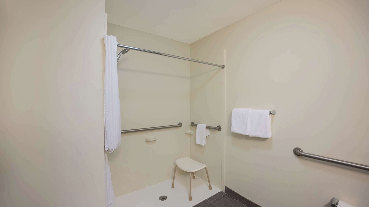 Photo of Bedroom in Colby