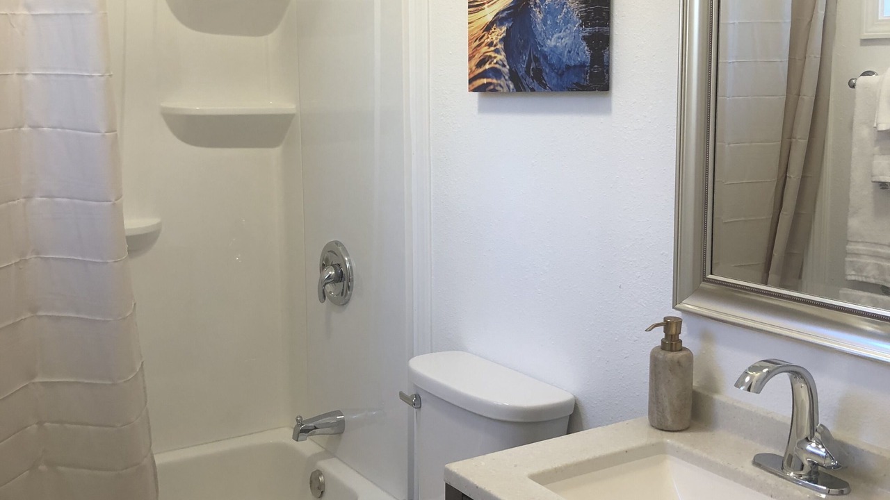Photo of Bathroom in Keaukaha