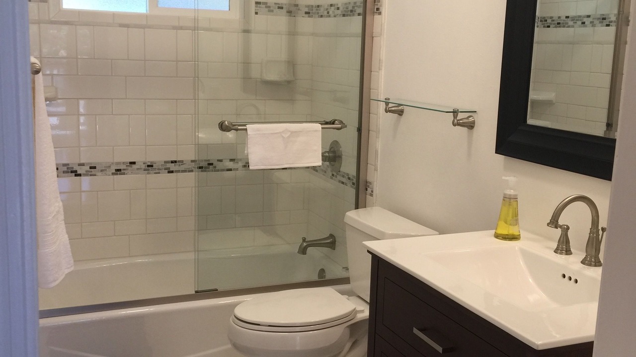 Photo of Bathroom in Keaukaha