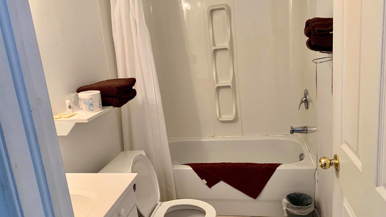 Photo of Bathroom in Edgetts Landing