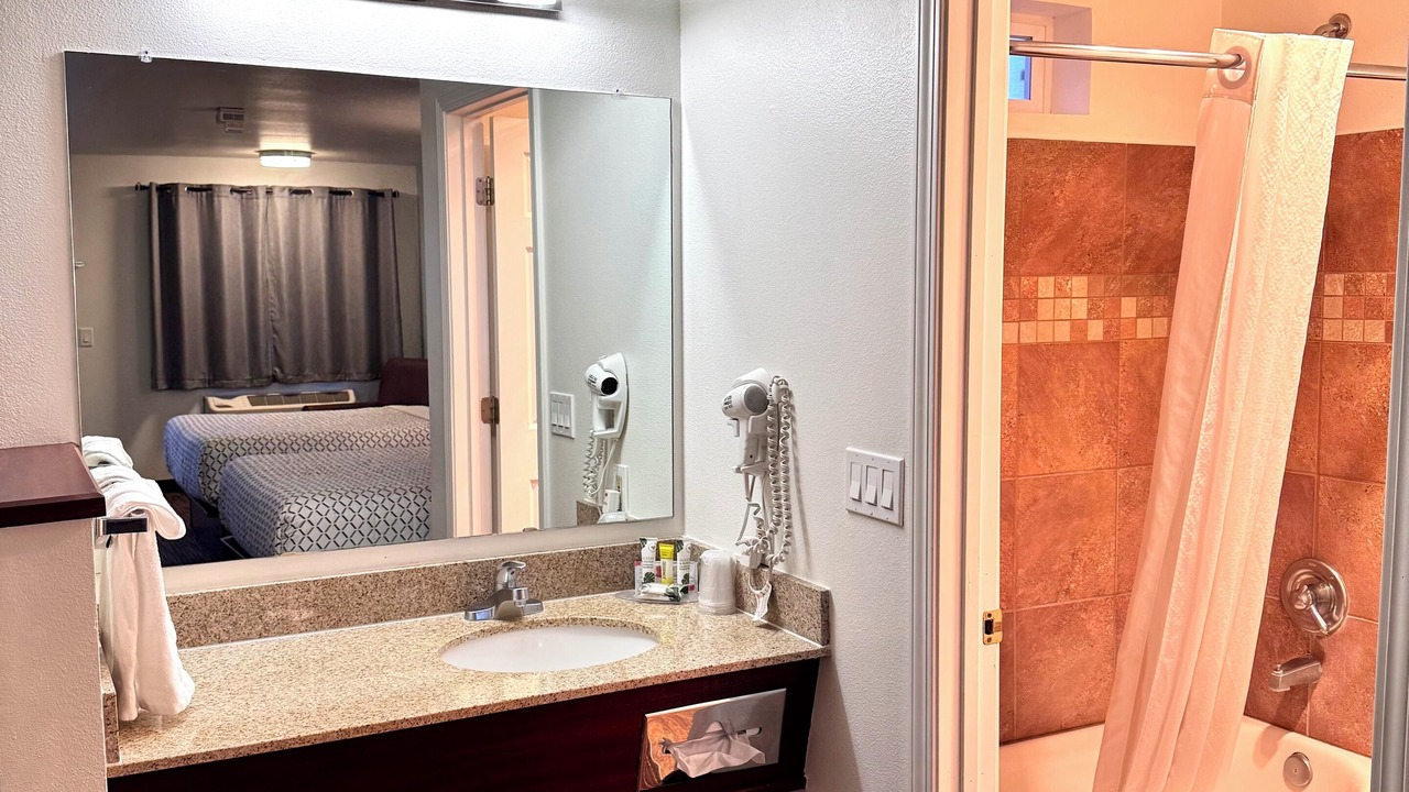 Photo of Bathroom in Milton-Freewater