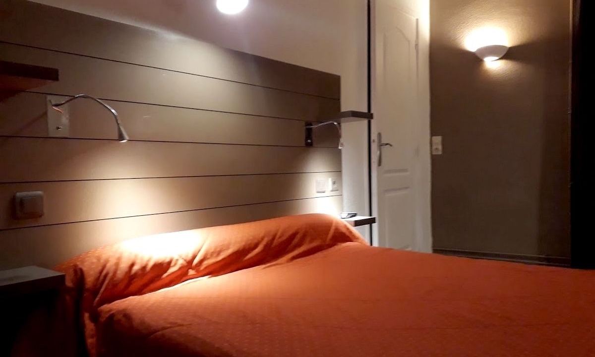 Photo of Bedroom in La Chapelle-Montligeon
