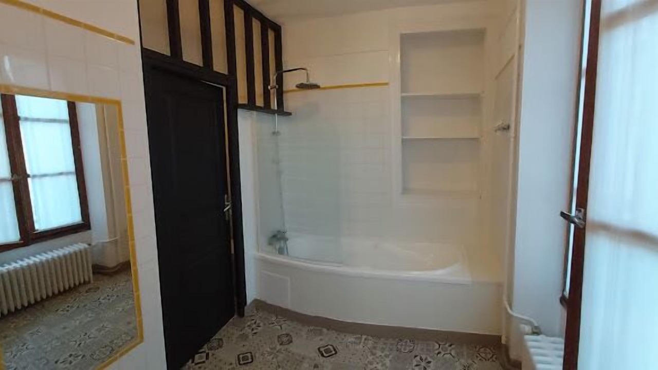 Photo of Bathroom in La Chapelle-Montligeon