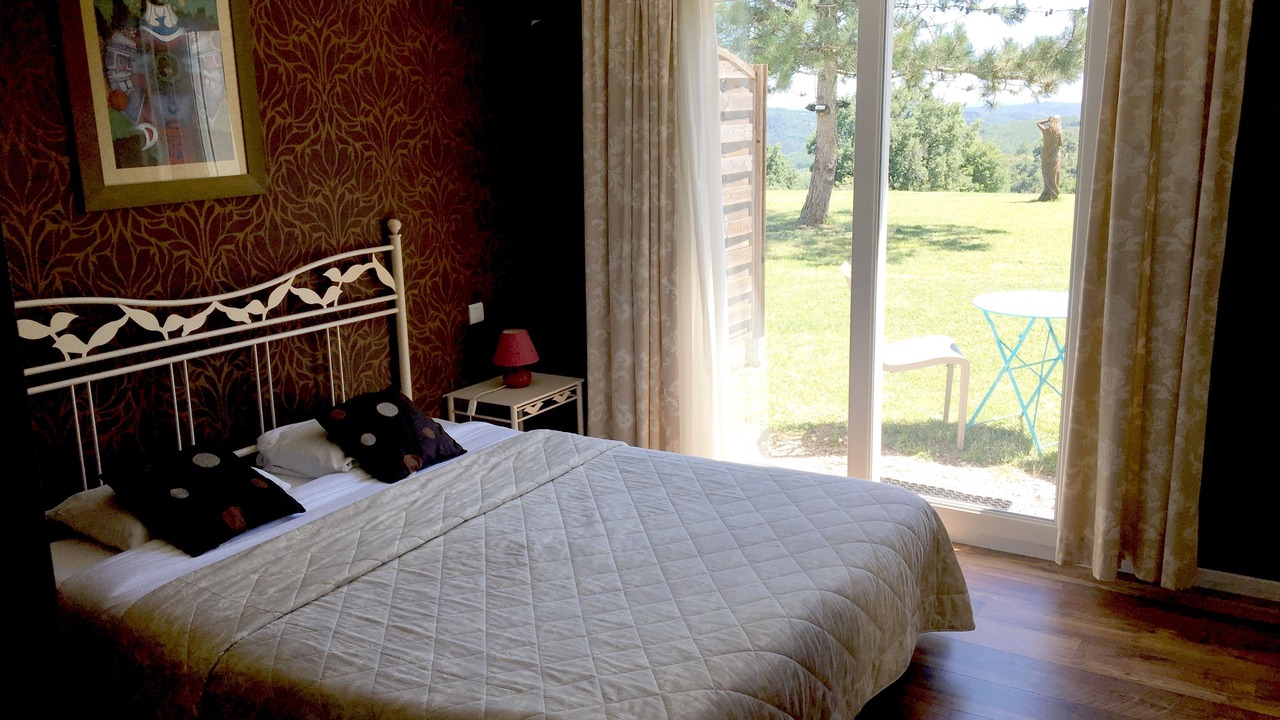 Photo of Bedroom in Saint-Pierre-Lafeuille