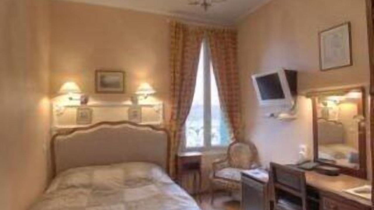 Photo of Bedroom in Carrieres-sous-Poissy