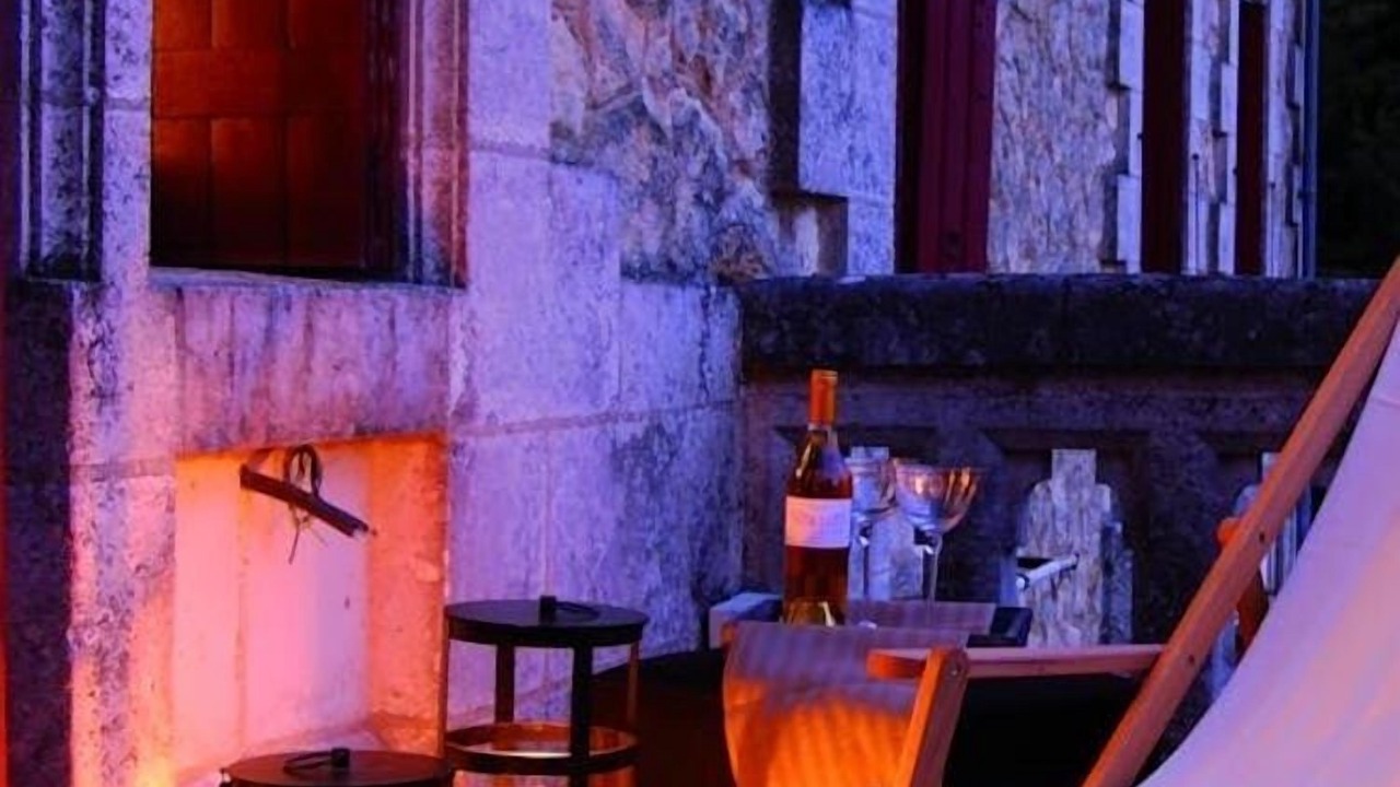 Photo of Patio Balcony in Saint-Front-de-Pradoux