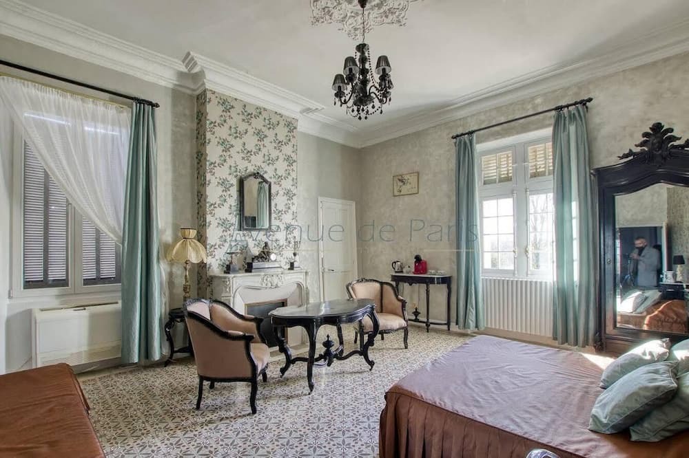 Photo of Bedroom in Violes