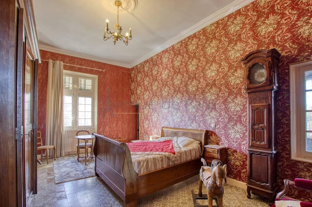 Photo of Bedroom in Violes