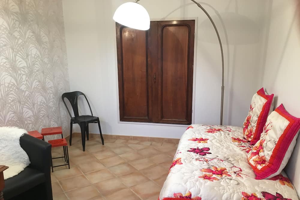 Photo of Livingroom in Violes