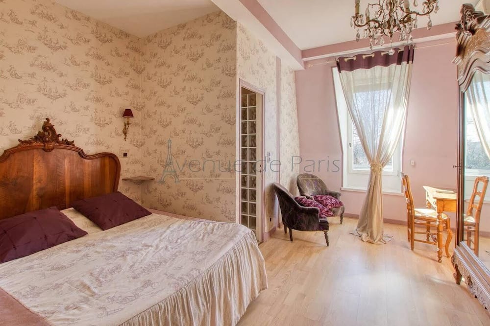 Photo of Bedroom in Violes