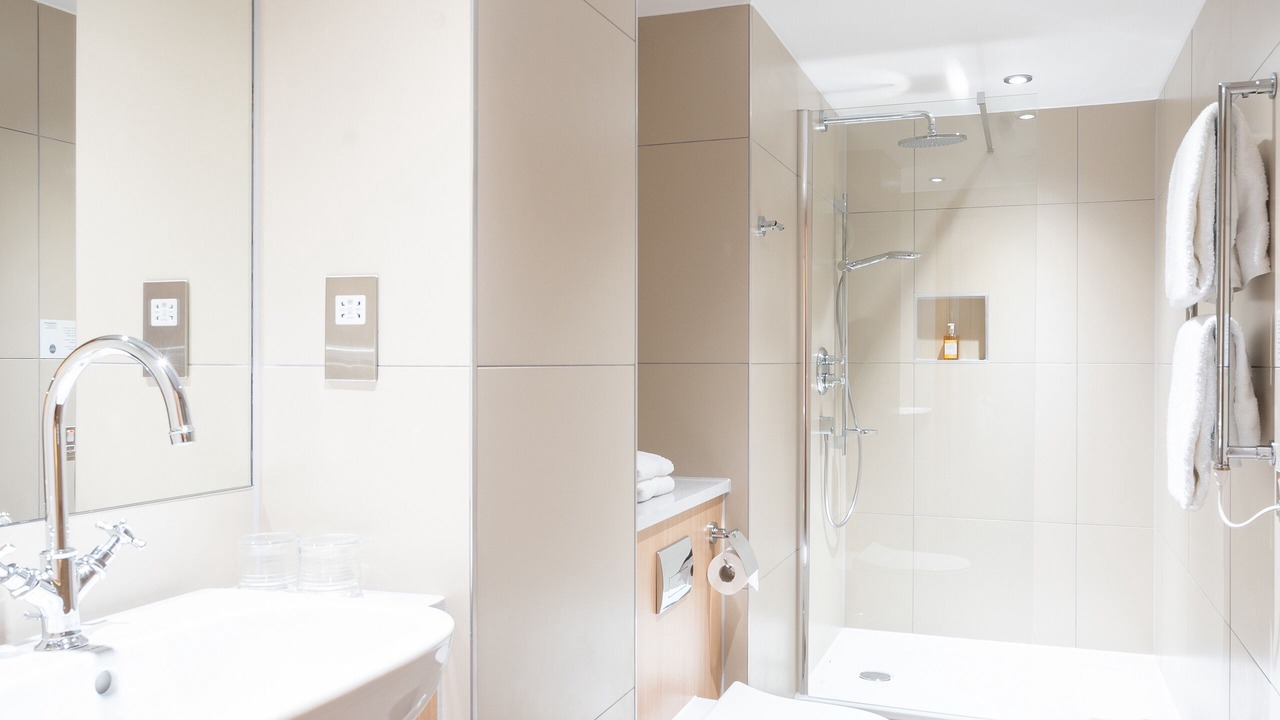 Photo of Others in Newington