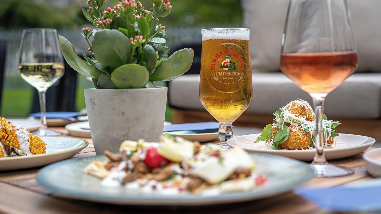 Photo of Others in Newington