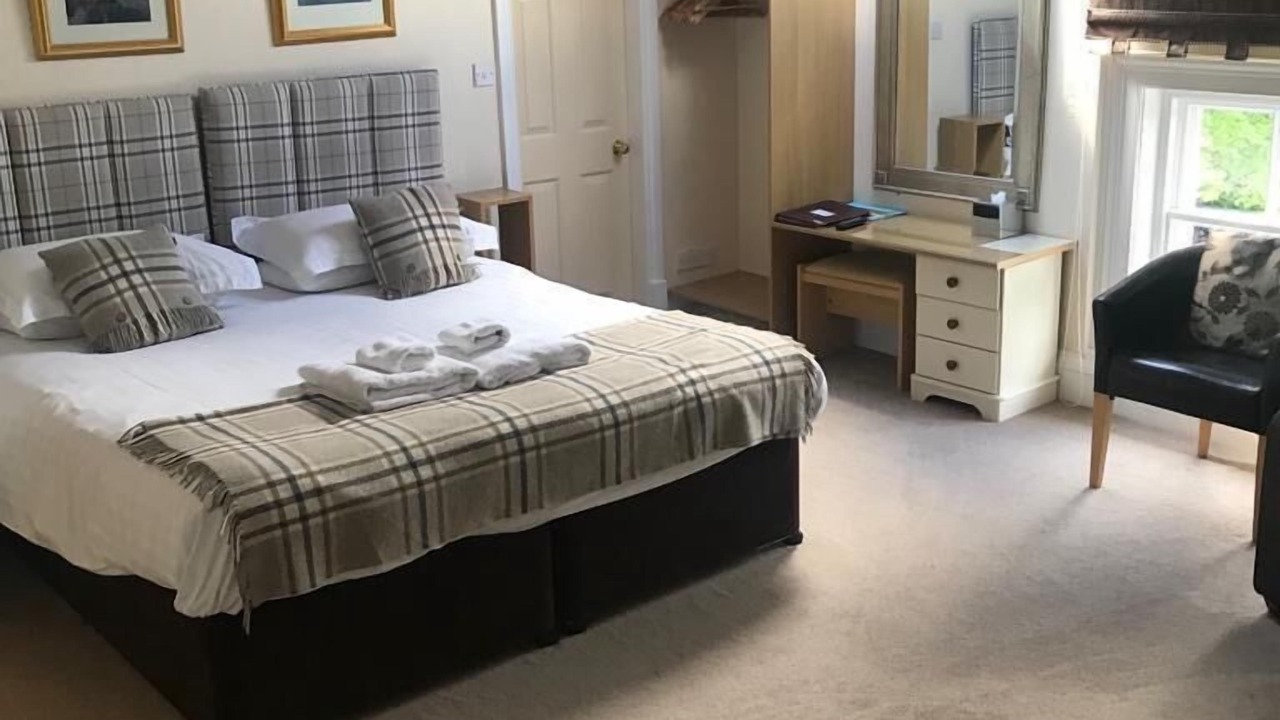 Photo of Others in Hoole