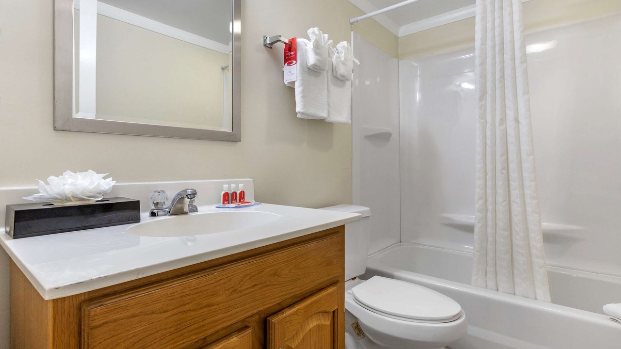 Photo of Bedroom in Conway